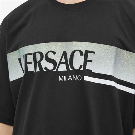 versace milano moda uomo 2019 2020|versace milano t shirt.